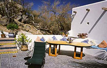 Los Milagros Hotel - For Family and Friends